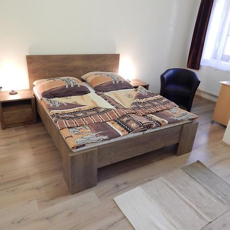 Csillagvirag Apartman Διαμέρισμα Mosonmagyaróvár Εξωτερικό φωτογραφία